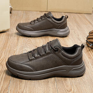 Sepatu lari kulit asli pria, sneaker kasual karet lembut sol luar musim gugur 2025 - Product Image 4