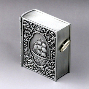 Livre cadeau créatif Boîte à <span class=keywords><strong>musique</strong></span> à remonter en relief Boîte à <span class=keywords><strong>musique</strong></span> en métal mécanique Château <span class=keywords><strong>dans</strong></span> <span class=keywords><strong>le</strong></span> <span class=keywords><strong>ciel</strong></span> pour enfant - Product Image 1