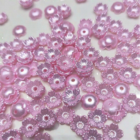 Vente en gros 2025 – Perles DIY en plastique multicolores de 8 mm en forme de fleur à cinq pétales pour bracelets faits à la main – Nouveauté très prisée