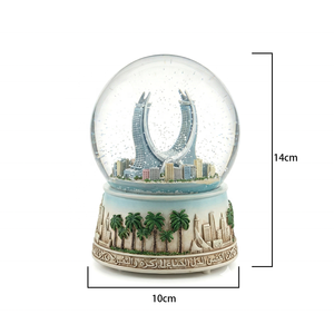 <span class=keywords><strong>Boule</strong></span> à <span class=keywords><strong>neige</strong></span> musicale artistique personnalisée <span class=keywords><strong>de</strong></span> 100 mm en résine, peinte à la main, avec paysage <span class=keywords><strong>de</strong></span> <span class=keywords><strong>village</strong></span> et maison, pour décoration <span class=keywords><strong>de</strong></span> Noël et <span class=keywords><strong>de</strong></span> la maison, idéale pour le sapin <span class=keywords><strong>de</strong></span> Noël - Product Image 4