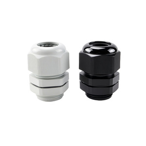 Prensaestopas de nailon Indeter con conexión roscada de 6 mm para protección de cables - Product Image 1