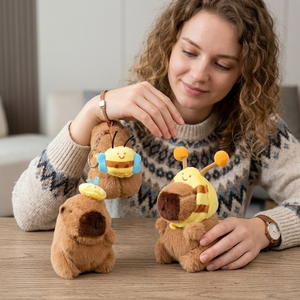Aika Venta al por Mayor de Llaveros de Mini <span class=keywords><strong>Capibara</strong></span>, Juguetes de Peluche Disfrazados, Fabricante OEM Personalizado - Product Image 1