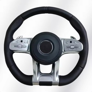 Volant <span class=keywords><strong>sport</strong></span> à 4 branches en cuir perforé avec marqueur rouge, compatible avec <span class=keywords><strong>Mercedes</strong></span> W204 C63 W172 809 AMG - Product Image 1