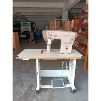 Machine à coudre à une aiguille de marque conçue par ordinateur pour l'usine de fabrication de chaussures