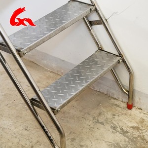 <span class=keywords><strong>Pared</strong></span> de acero inoxidable de diseño moderno <span class=keywords><strong>contra</strong></span> <span class=keywords><strong>escalera</strong></span> <span class=keywords><strong>plegable</strong></span> <span class=keywords><strong>Escalera</strong></span> <span class=keywords><strong>plegable</strong></span> de metal personalizable de varios tamaños - Product Image 6