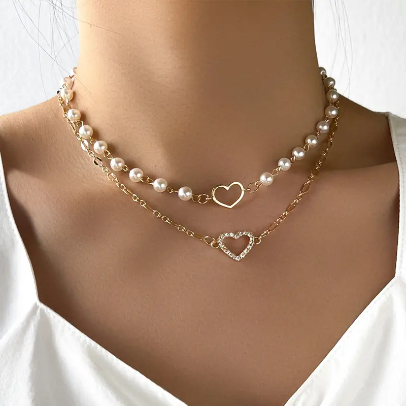 Fashion Gold Plated Chain Choker Necklace Delicate Zircon Hollow Heart Necklace Personalized Layered Beaded Heart Pearl Necklace