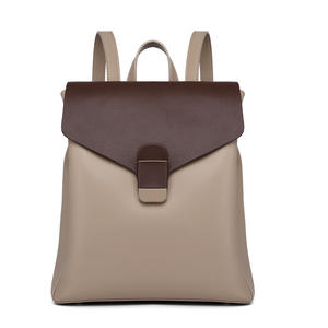 Mochila de cuero genuino con costuras en dos tonos Mochila de mujer de moda con diseño de hebilla simple - Product Image 2