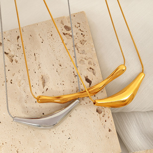 Collar de Acero Inoxidable con Colgante Geométrico en Forma de U, Estilo Minimalista Europeo Americano, Diseño de Arco Irregular en Tono Dorado y Plateado - Product Image 1