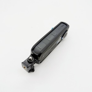 Caméra d'action panoramique Insta360 X5 avec cadre de protection en aluminium et métal de haute qualité, extension de griffe porte-accessoire et étui de protection - Product Image 2
