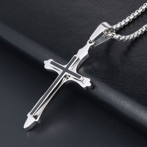 Collier pendentif croix en acier inoxydable plaqué argent, hypoallergénique, non ternissant, poli miroir, délicat, pour hommes, vente en gros sur mesure - Product Image 3
