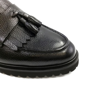 Chaussures de ville originales en cuir véritable noir avec pompons, design mode hiver, logo personnalisé, mocassins sans lacets pour hommes - Product Image 5