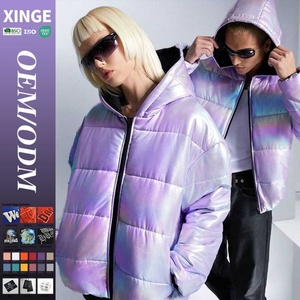 Veste matelassée réfléchissante style Y2K, logo imprimé personnalisé sur le devant, coupe-vent d'hiver, fermeture éclair, chaude, unisexe, à capuche - Product Image 1