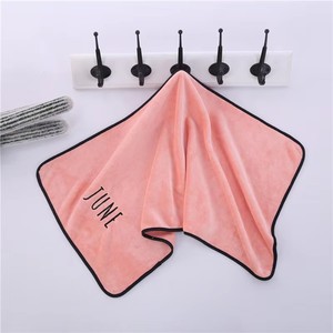 Toalla Deportiva de Secado Rápido con Diseño Tejido, Ecológica, de Poliéster y Microfibra de Poliamida para Playa y Gimnasio, con Opción de Logotipo Personalizado - Product Image 3