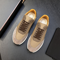 Sneakers en cuir et daim patchwork de marque de créateur, à lacets, à semelle épaisse, chaussures décontractées de style italien, originales et luxueuses