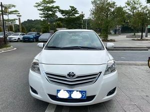 รถซีดานขนาดเล็ก2013 T-oyota V-iOS T-oyota Y-Aris L พร้อมพวงมาลัยซ้ายน้ำมันเบนซินรถยนต์มือสอง - Product Image 3