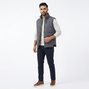 Chaleco Acolchado de Invierno para Hombre, Hecho a Medida, Ligero, Transpirable y Cómodo, con Cuello Alto y Logotipo Frontal - Product Image 1