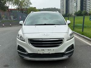 Voiture d'<span class=keywords><strong>occasion</strong></span> <span class=keywords><strong>2014</strong></span> <span class=keywords><strong>Peugeot</strong></span> <span class=keywords><strong>3008</strong></span> 2.0L SUV Automatique Gauche Édition Classique Noire Un Seul Propriétaire Titre Propre Historique Complet Fiable - Product Image 2