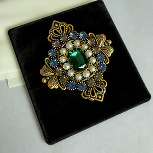 Broche Clásico de Aleación Chapado en Oro con Forma de Flor, Pin de Cruz, Lujoso y Elegante para Fiesta, Boda, Compromiso, Regalo para Damas - Product Image 3