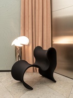 Fauteuil de salon FIOCCO Nordic en fibre de verre de forme irrégulière et courbée, mobilier de maison