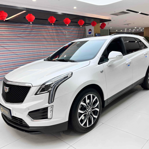 <span class=keywords><strong>Cadillac</strong></span> <span class=keywords><strong>XT5</strong></span> 2.0T Turbo AWD Premium 2022, voiture d'occasion en excellent état, conduite à gauche, intérieur foncé, sièges en cuir - Product Image 1