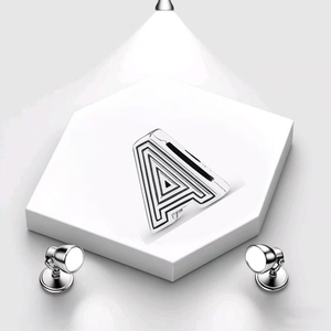 Vente en Gros de Montres de Charme Série Reflexions de Haute Qualité avec Bracelets Femmes 26 Lettre Silicone Fermoir Fixe Bijoux Perlés - Product Image 6