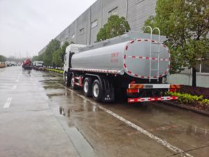 Dongfeng Sinotruk Howo 20000 Liters 6000 Gallon Capacity Diesel Oil <b>Tanker</b> <b>Truck</b> for Fuel Transport - Product Image 6