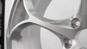 Jantes monobloc forgées sur mesure KE, finition argent brillant, rayons courbés élégants, 18, 19, 20, 21 pouces pour <span class=keywords><strong>Alfa</strong></span> <span class=keywords><strong>Romeo</strong></span> Stelvio Giulia 147 156 - Product Image 4