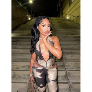 จั๊มสูทเซ็กซี่แบบสั่งทำพิเศษสำหรับผู้หญิง ปี 2026 เอวสูง แขนกุด สไตล์ Y2K สำหรับใส่ไปเที่ยวคลับ พร้อมคุณสมบัติยกกระชับสะโพก - Product Image 3