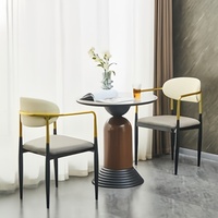 Table d'appoint de salon de haute qualité, décoration de maison de luxe, design contemporain, table d'appoint nordique solide