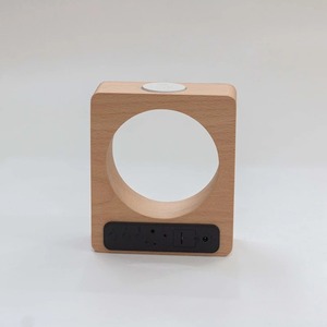 Réveil numérique en bois avec logo personnalisé, lumière LED, affichage de la température, 3 modes d'alarme pour la maison et la chambre - Product Image 6