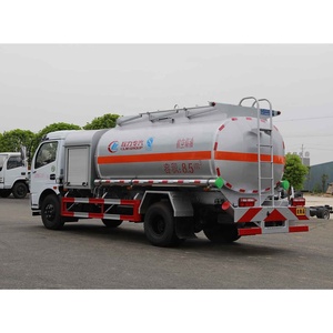 Camions de ravitaillement en carburant pour avions Dongfeng 4X2 8500L Camion à carburant aéronautique à vendre - Product Image 3