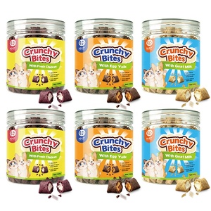 <span class=keywords><strong>Biscotti</strong></span> Croccanti a Tre Gusti con Ripieno Morbido per Gatti e Cani, Ideali per l'Integrazione Proteica e come Premio per l'Addestramento - Product Image 1
