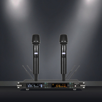 Microphone sans fil infrarouge longue portée Soundmark M-15 True Diversity avec câble de données, connecteur XLR, fonction Mute, piles AA et alimentation DC