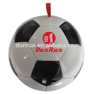カスタムロゴサッカーホワイトブラックサイズ5トレーニングサッカーボール、ストリングロープ付き