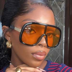 Gafas de Sol Personalizadas con Logotipo, Moda 2025, Unisex, Estilo Y2K, Montura Grande, Punk, Protección UV400, Lentes de Una Pieza, Tamaño Extra Grande - Product Image 4