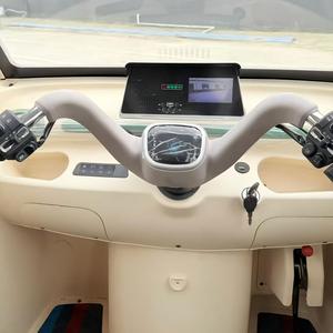 รถสามล้อโดยสารขนาดเล็กแบบปิด 48V/60V 800W 3 ล้อ ปรับแต่งได้ พร้อมประตู 2 บาน และเครื่องทำความร้อน สำหรับขาย - Product Image 2