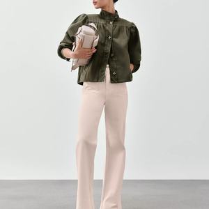 Chaqueta vaquera vintage OEM al por mayor, con dobladillo deshilachado, manga abullonada, estilo utilitario, top corto, 100% algodón, 100% denim - Product Image 6