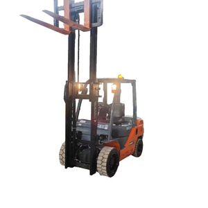 Chariot élévateur diesel d'occasion, chariot élévateur d'origine japonaise Toyota 8FD30 3 tonnes, chariot élévateur d'occasion - Product Image 1