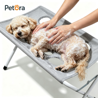 Table de toilettage pliable Petora avec pieds métalliques, surface en maille anti-affaissement, station de bain pour petits animaux, pour le bain et la coupe de poils