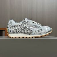 Tendance Mode Bottega : Baskets Classiques et Élégantes, Confortables pour la Marche, Respirantes en Maille, Idéales pour Couples, Collection Printemps