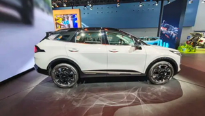 Nuovissimo <span class=keywords><strong>Kia</strong></span> Sportage Modello 2026, SUV Familiare ad Alto Rapporto Qualità-Prezzo a Prezzo Conveniente - Product Image 6