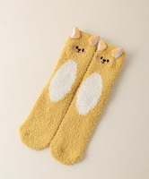 Chaussettes d'hiver en polaire corail personnalisées pour femmes, mi-mollet, broderie animale de dessin animé, antidérapantes pour la maison et le sommeil, avec logo personnalisé, vente en gros