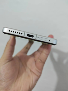 Teléfono Inteligente Usado Original Mi 15 Pro Blanco 256GB 512GB Desbloqueado Snapdragon 8 Elite Gen5 6.73'' OLED 120Hz 6100mAh 90W de Segunda Mano - Product Image 3