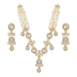 Elegante Juego de Collar de Perlas de Plata 925, Joyería Nupcial de Diseño Tradicional con Aretes a Juego para Mujer - Product Image 1
