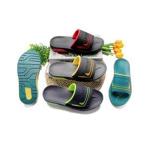 Sandales à glissière en PU personnalisées Henghao Fourniture directe d'usine Logo personnalisé Pantoufles antidérapantes légères pour les vendeurs chauds de commerce électronique - Product Image 2