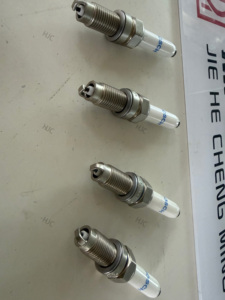 Bougies d'allumage pour véhicules en gros pour la série de voitures <span class=keywords><strong>Volkswagen</strong></span> Fabriqué en Chine Personnalisable Général - Product Image 1
