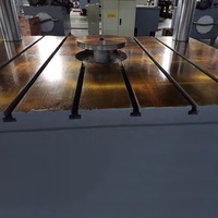 Presse hydraulique à quatre colonnes de 100 tonnes avec roulement et moteur pour la production de couvercles de puits d'inspection SMC/BMC et de panneaux de protection d'eau