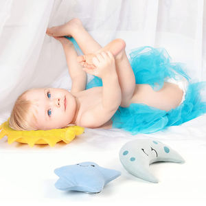 Juego de Almohadas de Felpa Suave Personalizadas, Adorables Diseños de Sol, Estrellas y Luna, Decoración Familiar para Sala de Estar y Dormitorio, Cómodas, de Polipropileno, Regalo Perfecto - Product Image 3