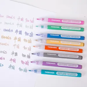 TWOHANDS Outline Markers 8 Assorted Colors, Great for writing and drawing lines on Paper,Posters,Greeting and Gift Cards