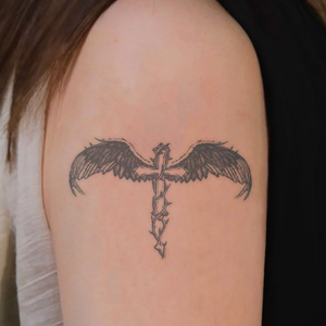 Spada <span class=keywords><strong>con</strong></span> ali d'angelo temporaneo tatuaggio Semi permanente tatuaggio impermeabile per 2 settimane realistico tatuaggio a base di erbe per il corpo del braccio - Product Image 4